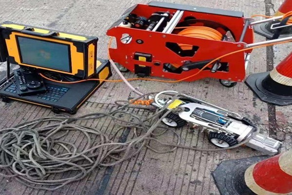 湘桥CCTV管道检测机器人